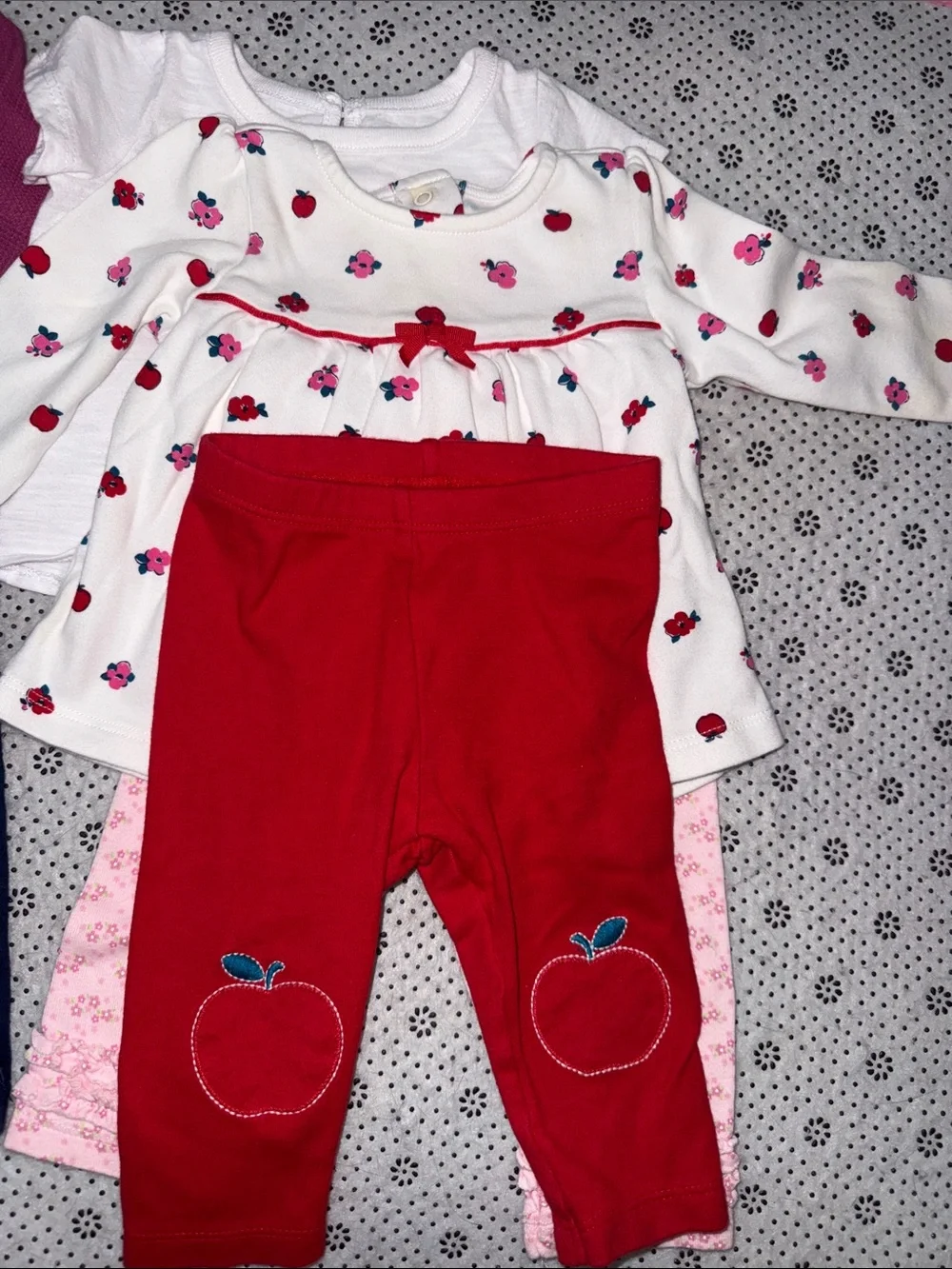🛍 CUTE LITTLE GIRLS  MIXED ITEMS 7 PIECES  SIZE 3-6 MONTHS 🛍
